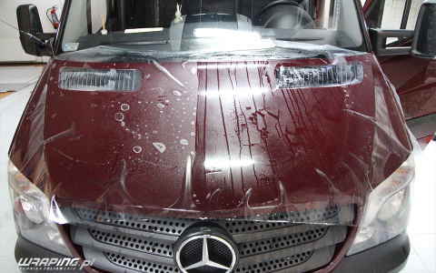 Zabezpieczenie lakieru folią bezbarwną